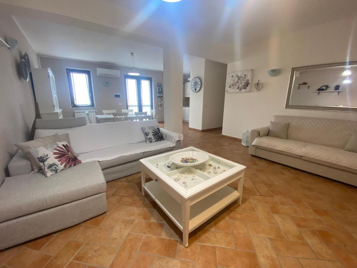 Agriturismo Colle D' Oro Пеша-Романа Екстер'єр фото