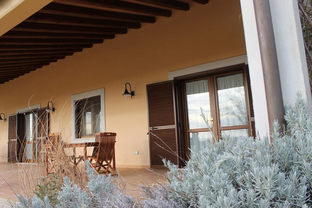 Agriturismo Colle D' Oro Пеша-Романа Номер фото