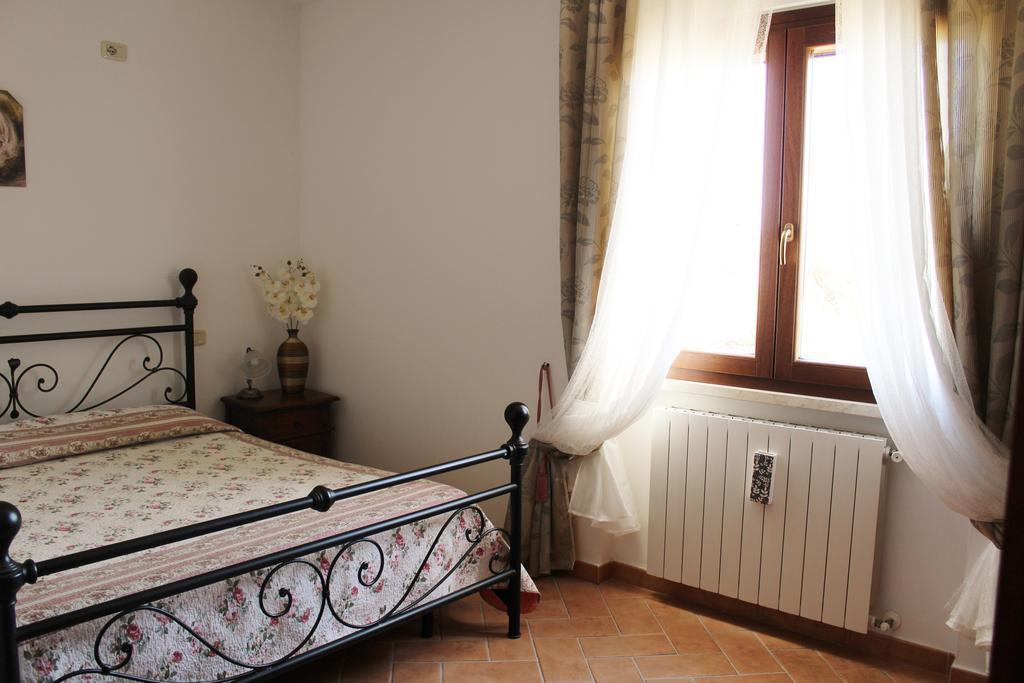 Agriturismo Colle D' Oro Пеша-Романа Екстер'єр фото