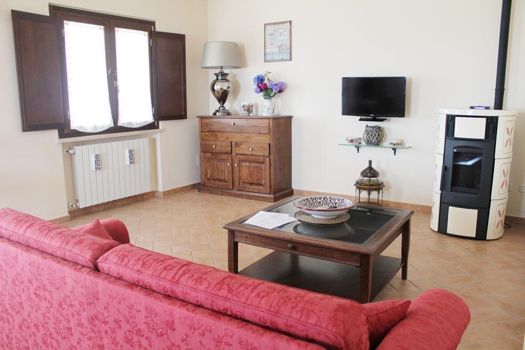 Agriturismo Colle D' Oro Пеша-Романа Екстер'єр фото