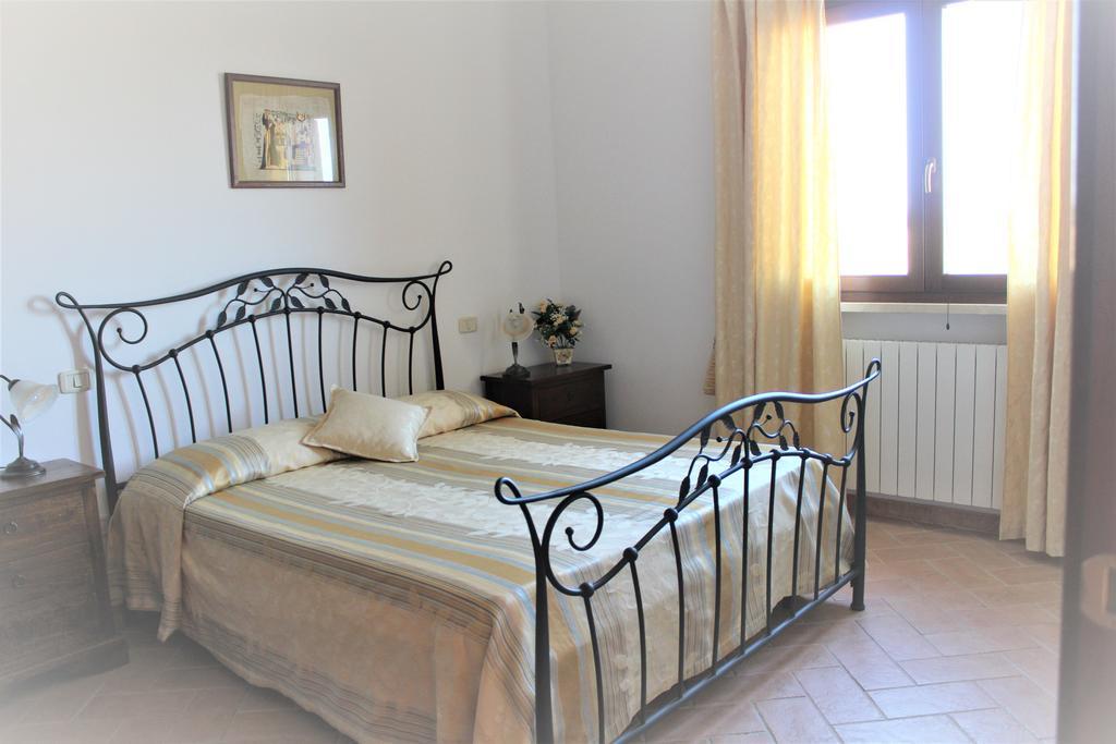 Agriturismo Colle D' Oro Пеша-Романа Екстер'єр фото